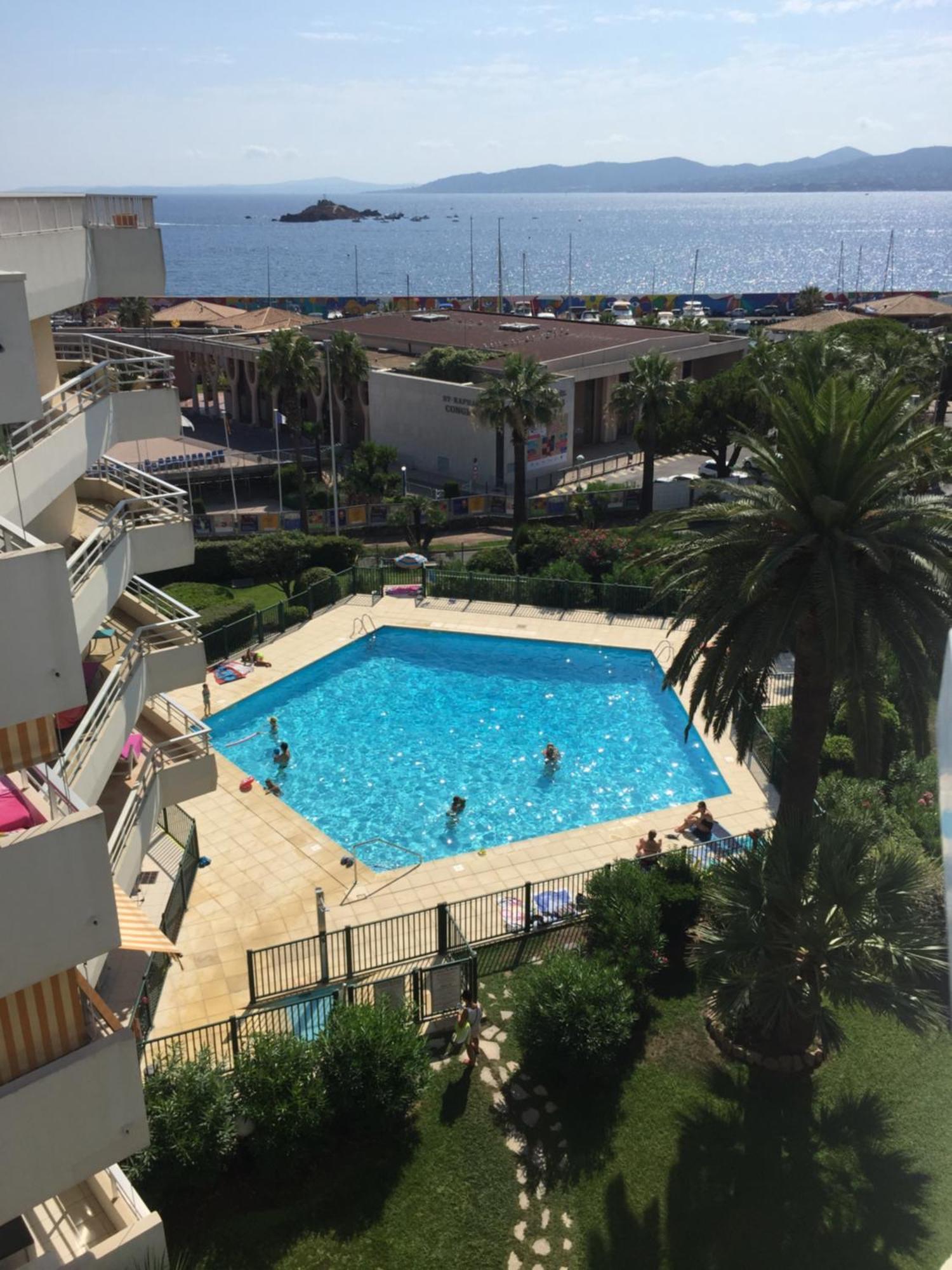 Studio 127, Vue Mer Et Piscine, Port Santa Lucia Saint-Raphaël 外观 照片